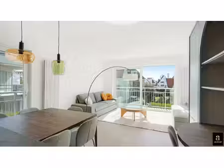 appartement te koop in knokke-heist met 2 slaapkamers