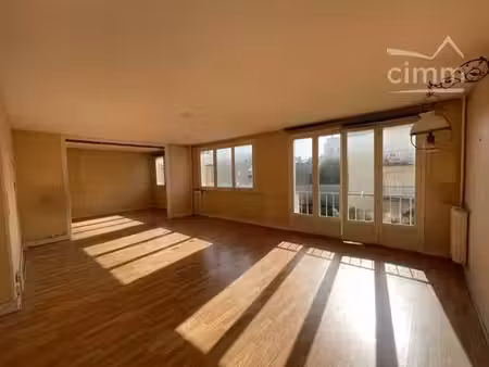 appartement de luxe de 4 pièces en vente à versailles  île-de-france