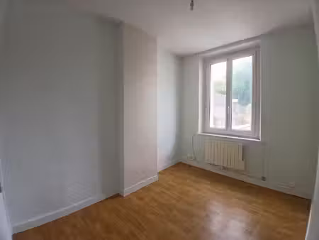 location appartement 3 pièces 47m²