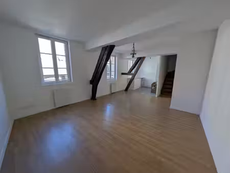 location appartement 3 pièces 56m²