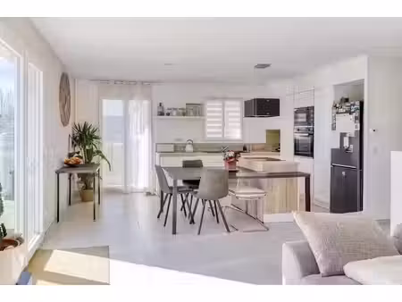vente maison 4 pièces 77.2 m² à cras-sur-reyssouze (01340)  219 000 €