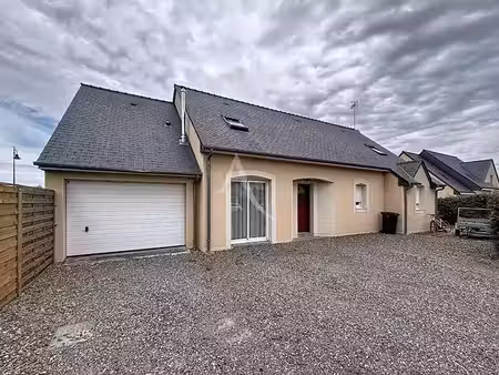 vente maison 6 pièces 151.6 m² à la roche-neuville (53200)  233 900 €