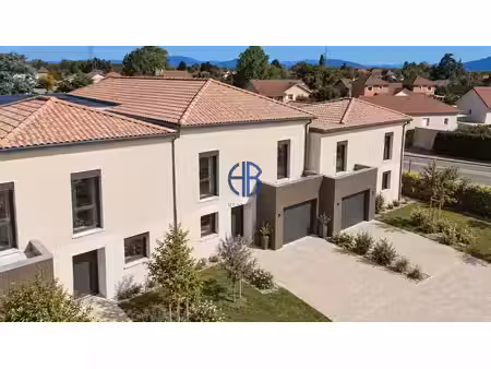 vente maison 5 pièces 113.4 m² à les abrets (38490)  240 000 €