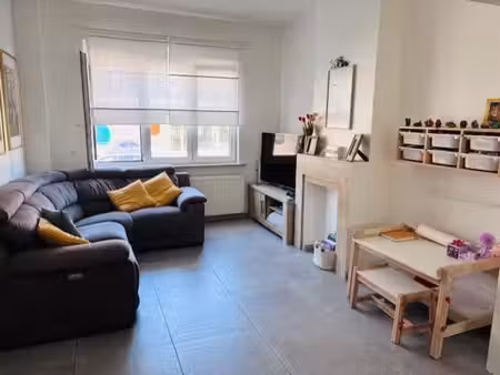 maison mitoyenne entièrement rénovée proche de bruxelles