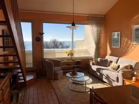 location appartement 2 pièces meublé à la rochelle (17000) : à louer 2 pièces meublé / 45m