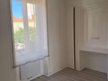 location appartement t1 à saint-fons (69190) : à louer t1 / 27m² saint-fons