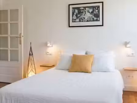 location appartement t1 meublé à saint-genis-laval (69230) : à louer t1 meublé / 18m² sain