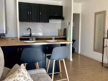 location appartement t1 meublé à six-fours-les-plages (83140) : à louer t1 meublé / 23m² s