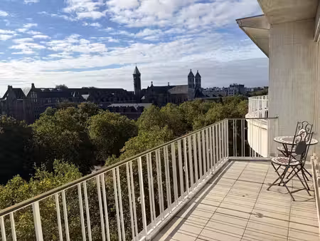 penthouse rénové – terrasse et vues dégagées - montgomery