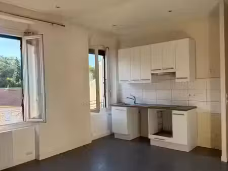 location appartement 3 pièces 64 m² à charbonnières-les-bains (69260)