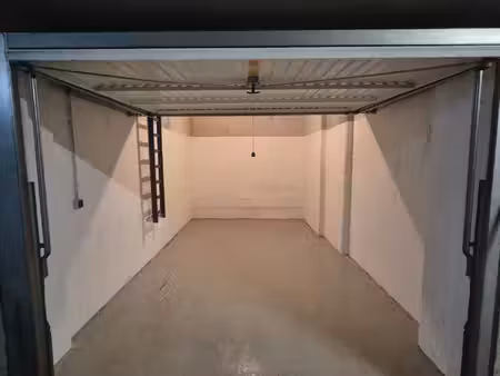 garage à louer à chaussée des atrébates 2-8 wavre (vwd18629)