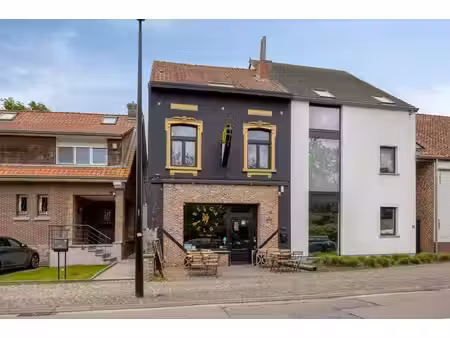 immeuble mixte commerce et habitation près du marché wemmel