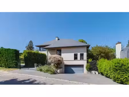 waterloo - chenois - spacieuse villa (5ch/3sdb) avec piscine