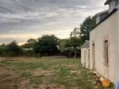 maison avec 1700 m2 de terrain