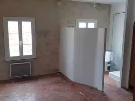 appartement de caractère  66 m²  terrasse avec vue panoramique pertuis hyper-centre