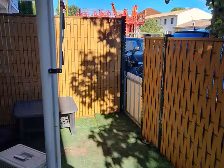 location t2