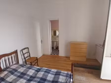 chambre meublée