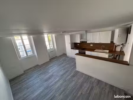 t2 lumineux de 54m2