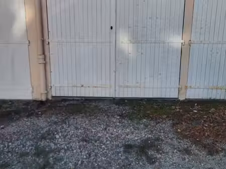 garage ou box fermé