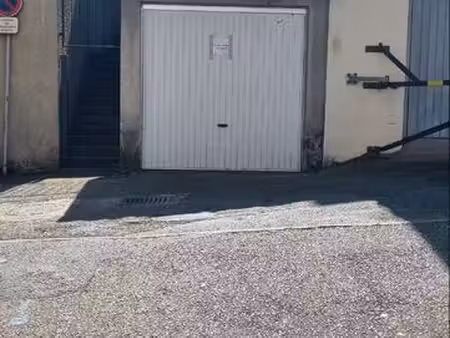 garage box 14m² rive-de-gier