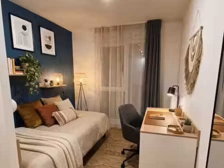 studio 1 pièce 18 m²