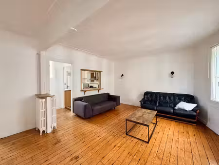 centre-ville de lorient 4 pièces de 85 6 m2 avec garage  c