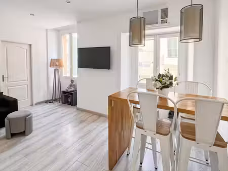 nice coulée verte vieux nice 2p 31m² très bon état lumineux