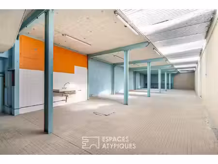 local commercial en duplex à la limite de villefranche-sur-saône