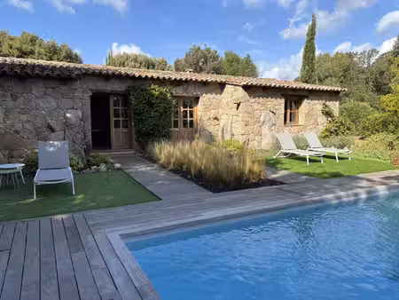 charmante bergerie de 116m2 avec piscine et jardin arboré