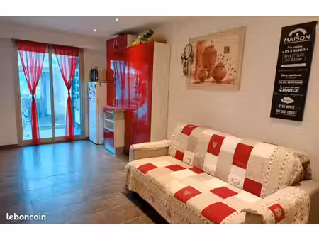 appartement 2 pièces au calme vence