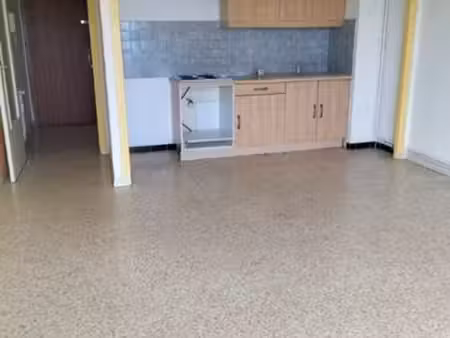 studio 29m2 avec cave et parking couvert et vue panoramique