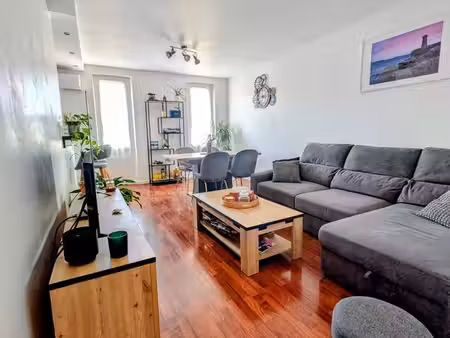 appartement - 3 pièces - 56m2 - la ciotat