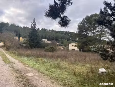 terrain à bâtir de 2200 m² à ventabren (13)