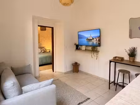 t2 meublé de 30 m² -quartier la roquette