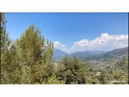 terrain 1600 m2 constructible vue imprenable