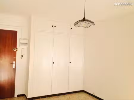 studio proche cv avec piscine