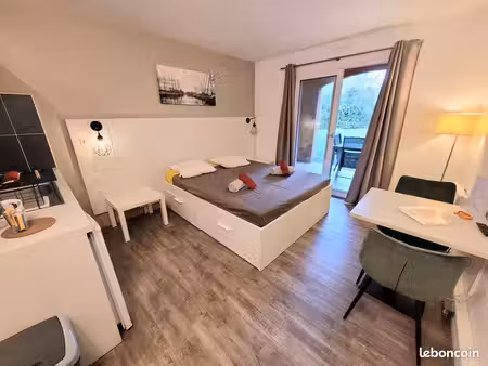 studio meublé