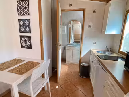 petit studio dans maison provençale