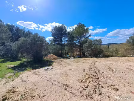 terrain à bâtir de 1060 m² à aix-en-provence (13)
