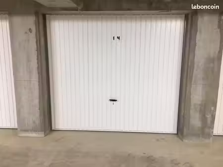 garage grande surface et largeur
