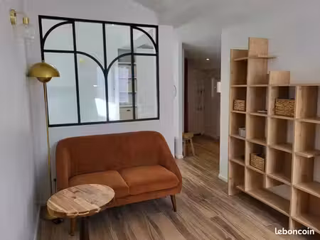 studio meublé 25 m² entièrement rénové – espace nuit séparé – métro b