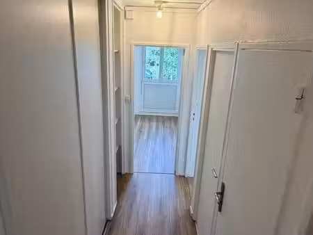 appartement rénové - 3 pièces - 55m2 - rdc surélevé
