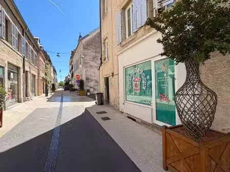 local commercial 30m rue du breuil