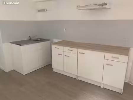 duplex centre-ville rdc