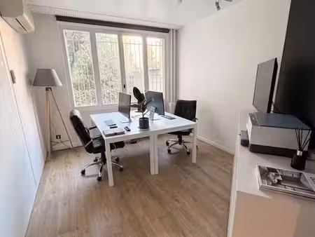 lyon 6e - bureau lumineux meublé 11 61 m² - charges incluses - métro masséna/foch