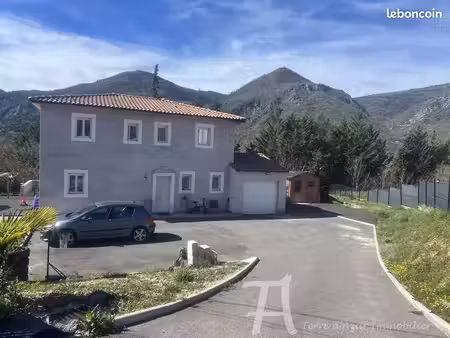 villa 4 pièces 134 m²