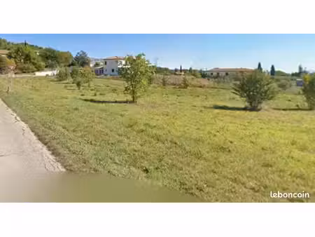 terrain 400 m² meyreuil