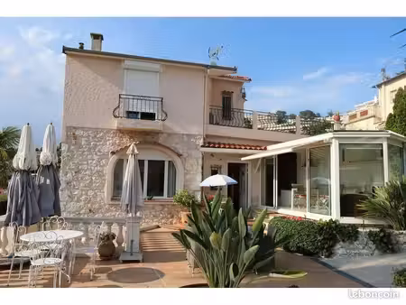 villa 2 pièces 91 m²
