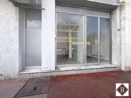 local 30 m² le cannet
