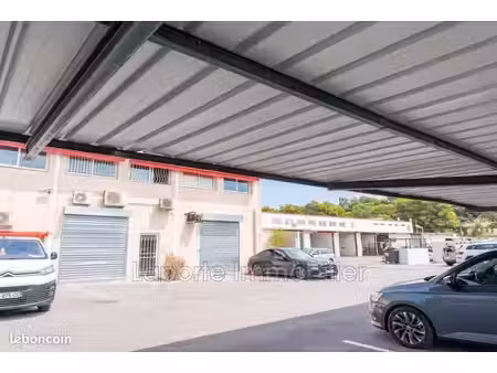 local commercial 90 m²